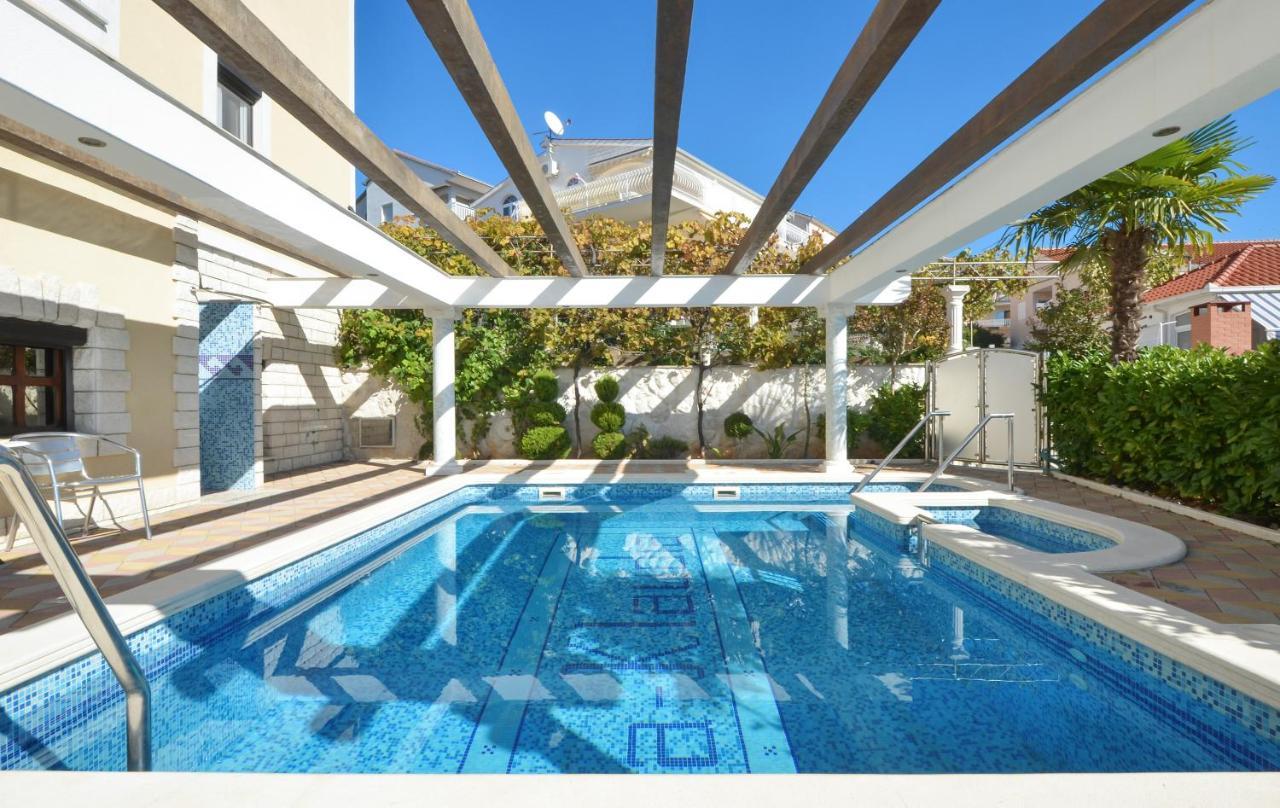 Villa Klaudia Трогир Экстерьер фото