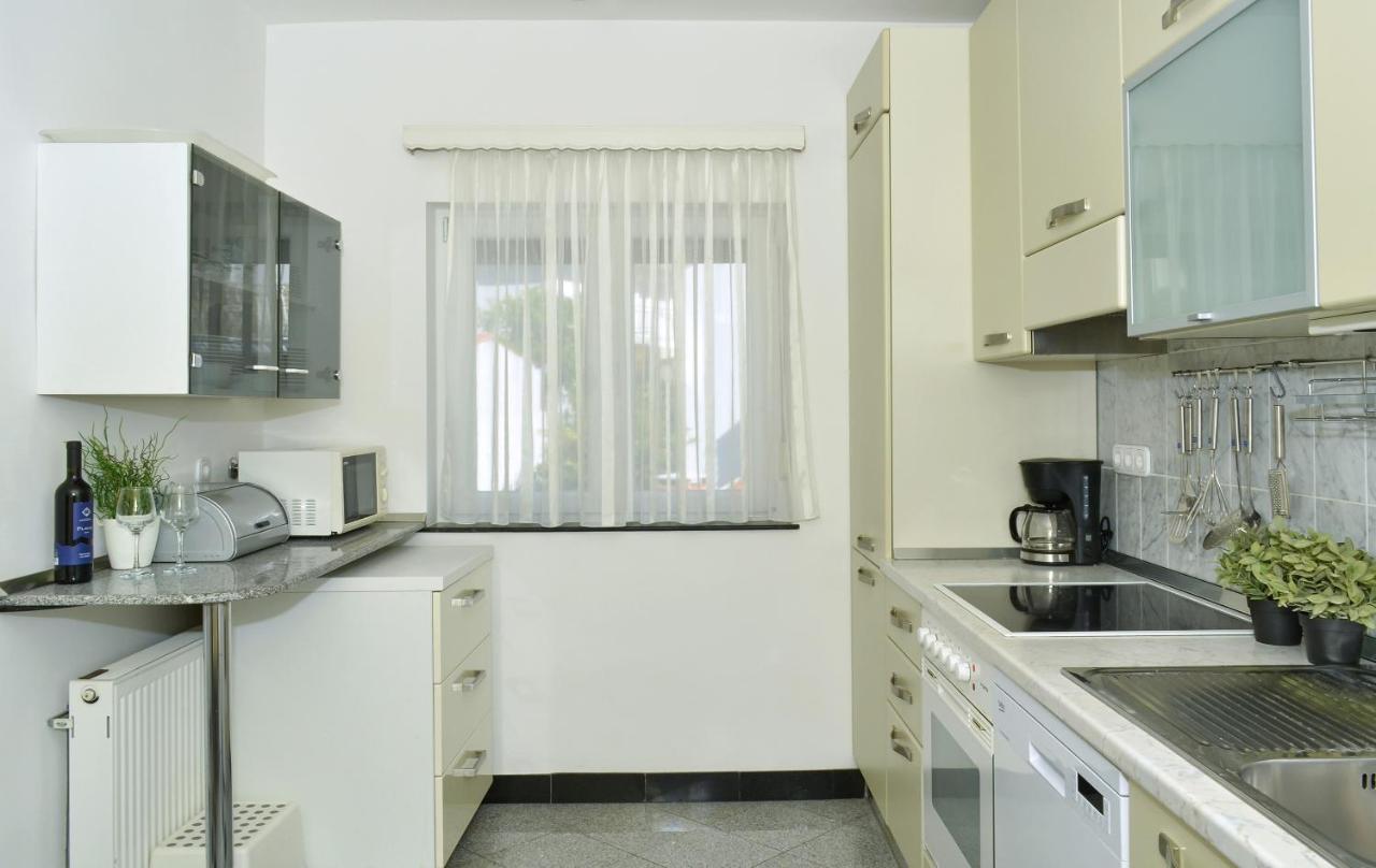 Villa Klaudia Трогир Экстерьер фото